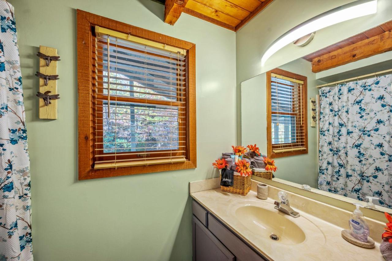 Barenberg Cabin - Secluded Unobstructed Panoramic Smoky Mountains View With Two Master Suites, Loft Game Room, And Hot Tub 개틀린버그 외부 사진